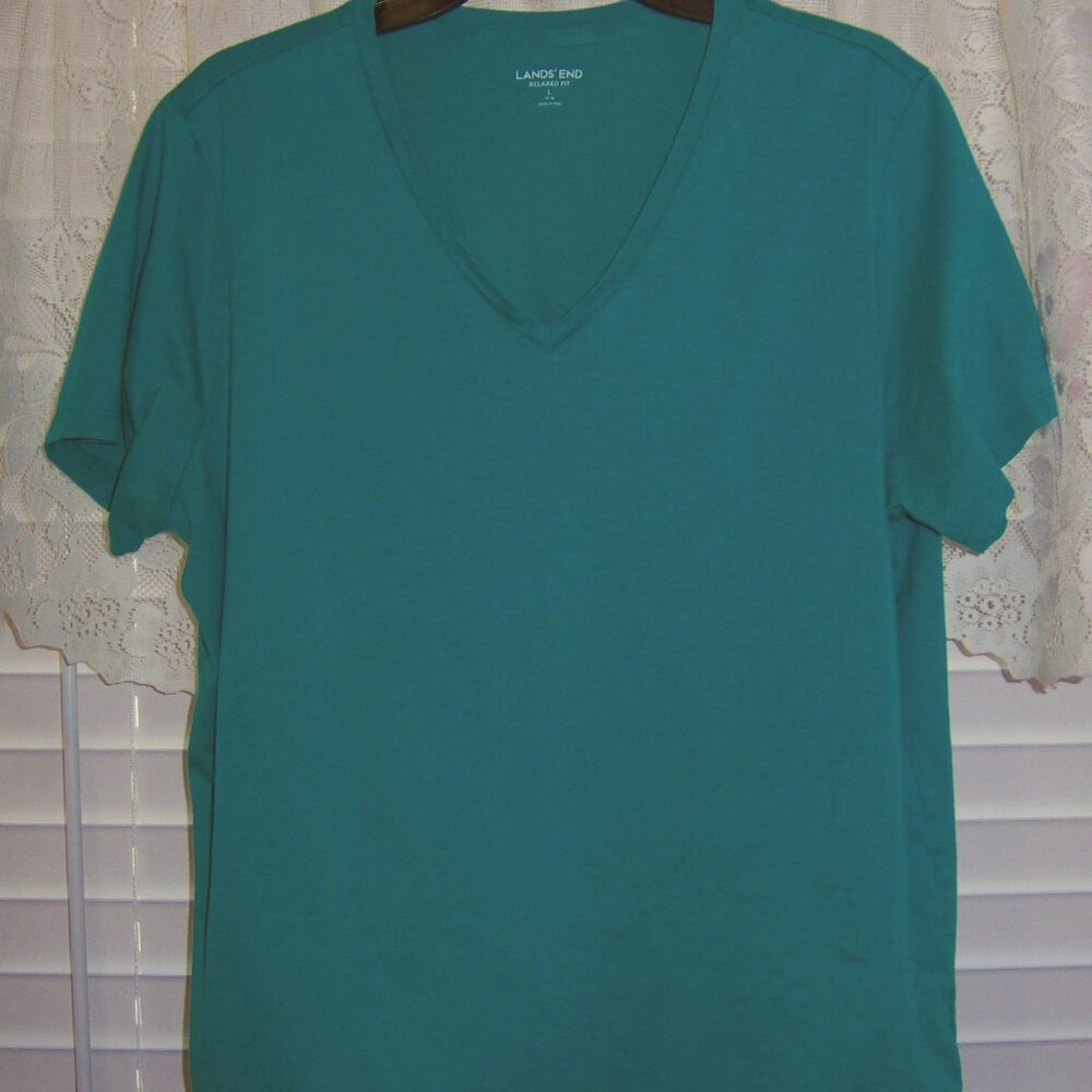 Womens Lands End Relaxed Fit V-Neck Tee. XL